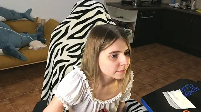 Honey_Lia লাইভ XXX চ্যাট