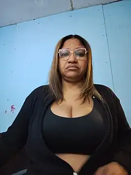Avannay Live XXX-chat