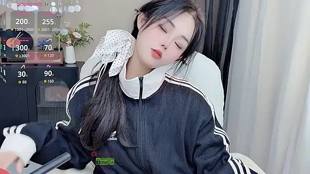 CeeKie 라이브 XXX 채팅
