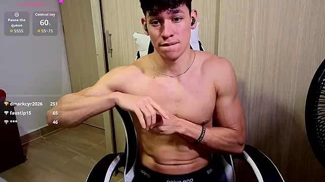 Luke_Muscle's Live XXX Chat