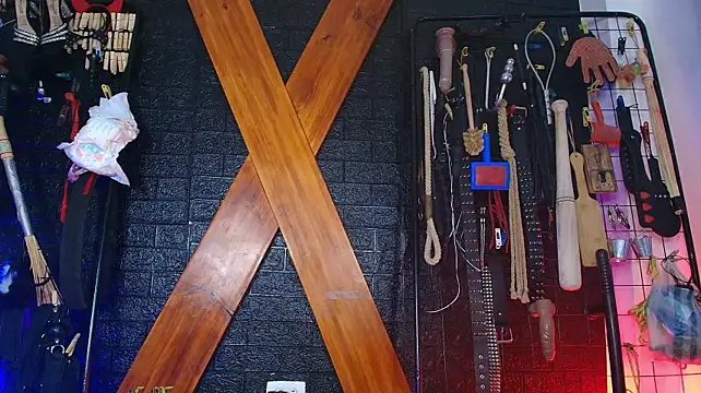 Chat +18 de Ariaoficial ao vivo