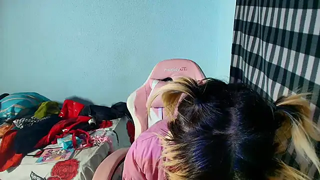 barbara_anal_squirt_'s Live XXX Chat