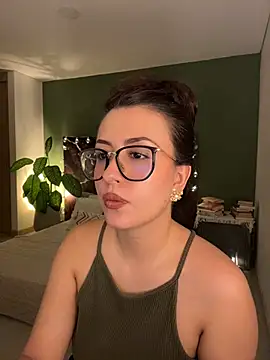 EmaSaenz Live XXX-Chat