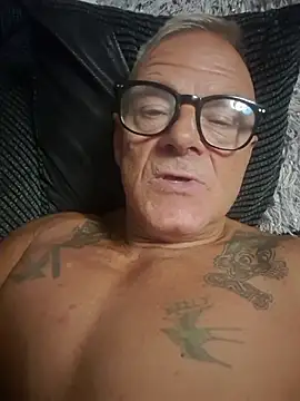 Chat XXX ao vivo de gymrat61
