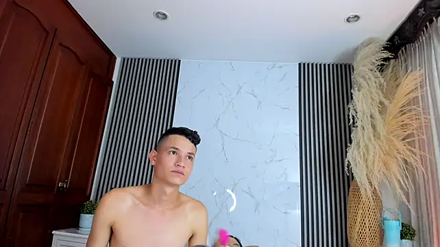 הופעת וובקאם של isabelAndMaxi