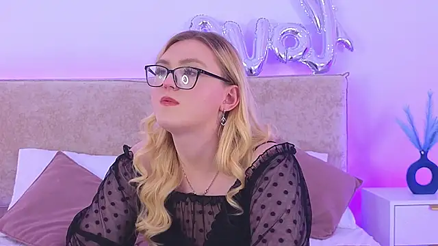 Jules_night's Live XXX Chat