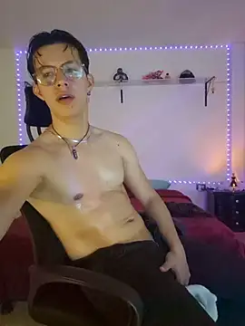 Živý XXX chat Brandon_starkk