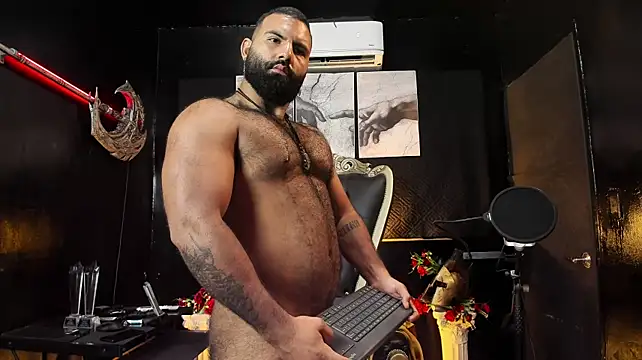 BeardAndrew 现场XXX聊天