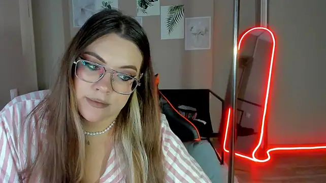Živý XXX chat MiraTorson
