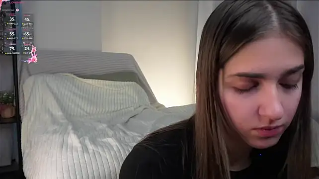 Chat XXX en directo de ClarineCasebolt