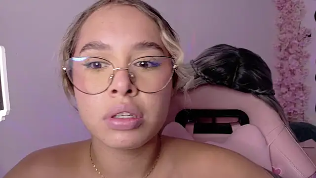 Chat XXX en directo de Haelycute