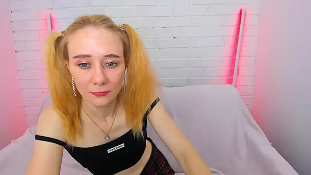 Chat XXX en directo de NikaBond