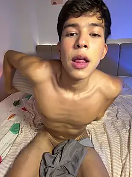 GoldenBennn Live XXX chat