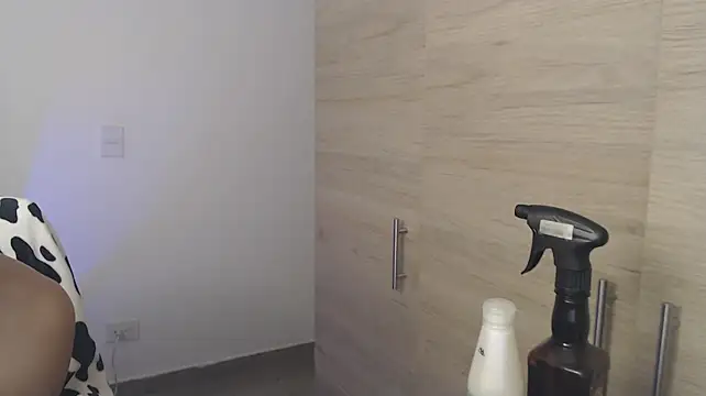 chomelo6 – Naživo XXX chat