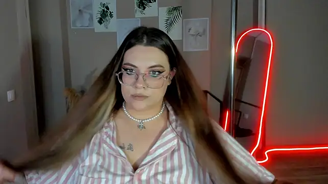Chat +18 de MiraTorson ao vivo