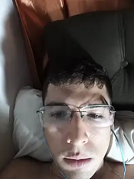 Chat XXX ao vivo de Tchutom