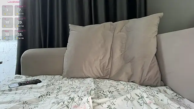 Break-me-Shake-me's Live XXX Chat