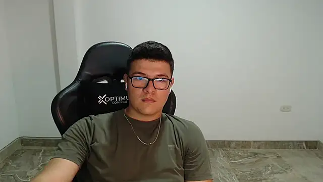 Plug_Control – Naživo XXX chat