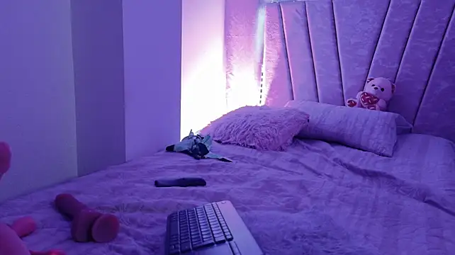 Chat XXX en directo de Miia_Belluci