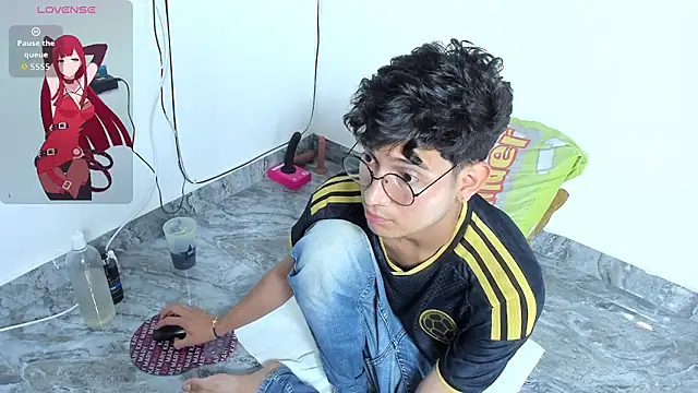 Chat +18 de Benjamin_Buster ao vivo