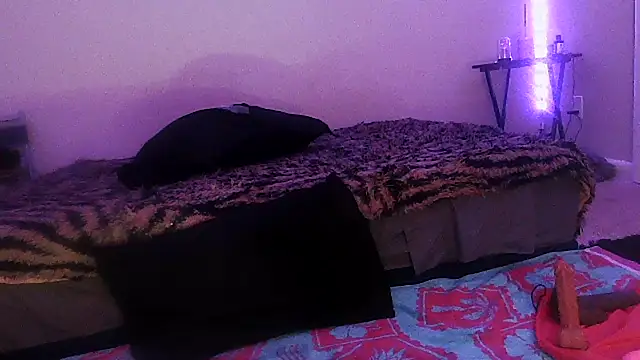 XXX chat uživo modela Goddessebonyrose