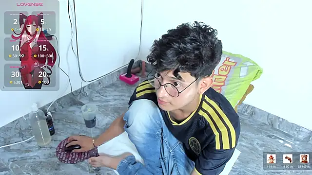 Benjamin_Buster XXX чат на живо