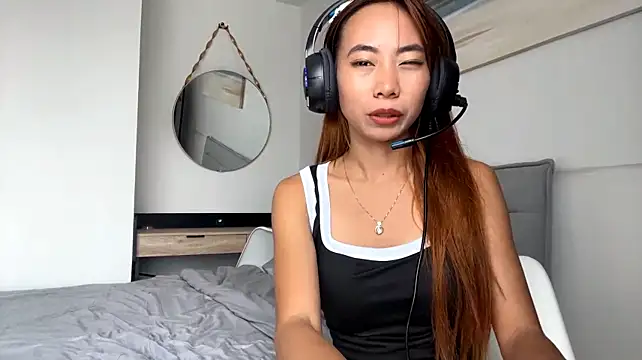 PiaSwida Live XXX-chat