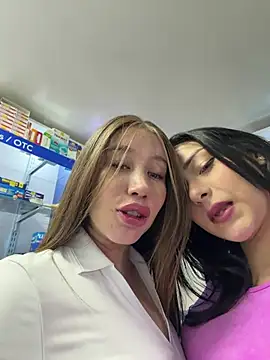 צ'אט XXX בשידור חי של roouse