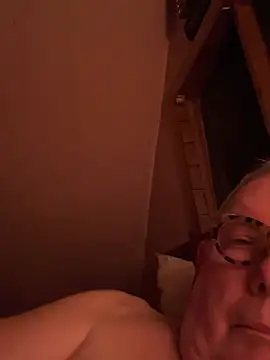 CharlieWeaver22 Live XXX-Chat