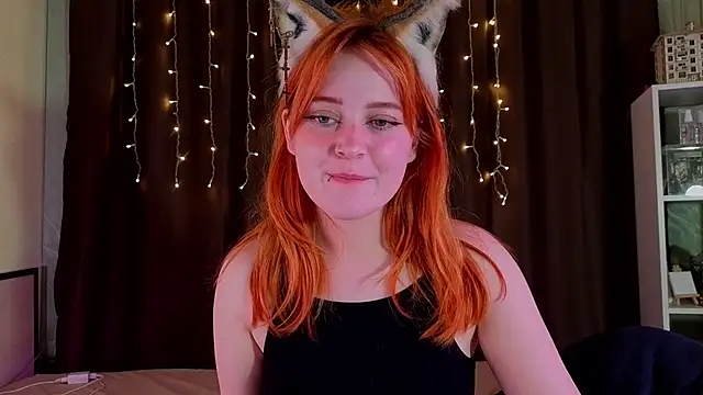 LittleFoxHole's Live XXX Chat