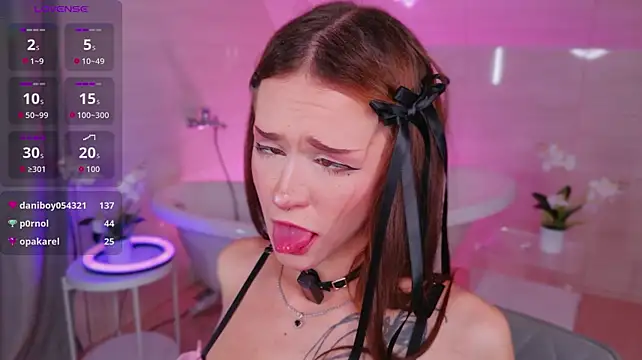 Chat XXX ao vivo de Adetta