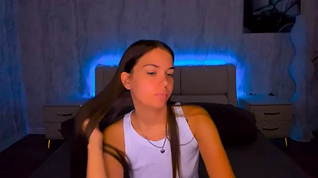 AlexaBarkley Adlı Modelin Canlı XXX Sohbeti