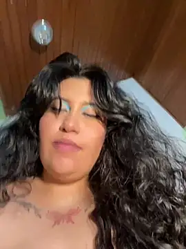 Sammie_Bloom Adlı Modelin Canlı XXX Sohbeti