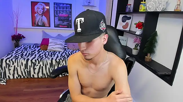 Benji23_ XXX чат на живо