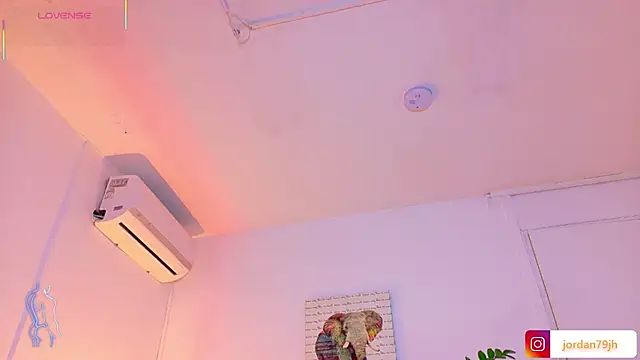 JordanSmiith_ élő XXX-chatje