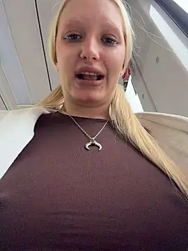 Chat XXX ao vivo de Elfi_InPublic