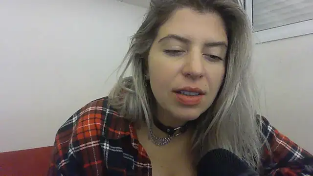 Chat +18 de Lize_Ash ao vivo