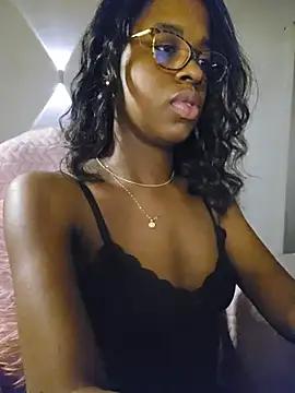 Chat +18 de Im_Camila__ ao vivo