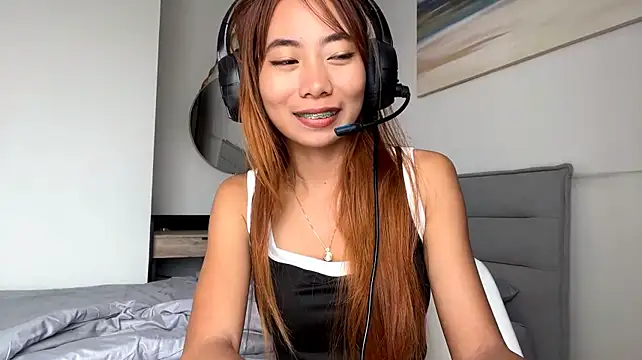 PiaSwida's Live XXX Chat