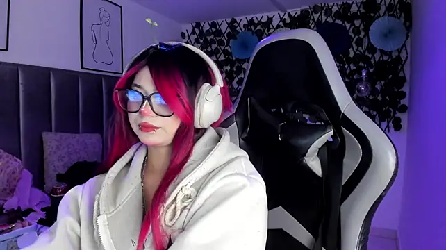 Chat +18 de Kitty_Gang ao vivo