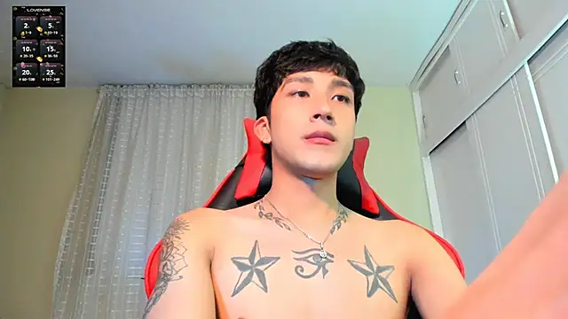 tom_Howard Live XXX-chat