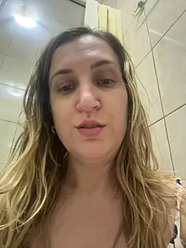 Chat XXX en directo de Bia_sexynovaes