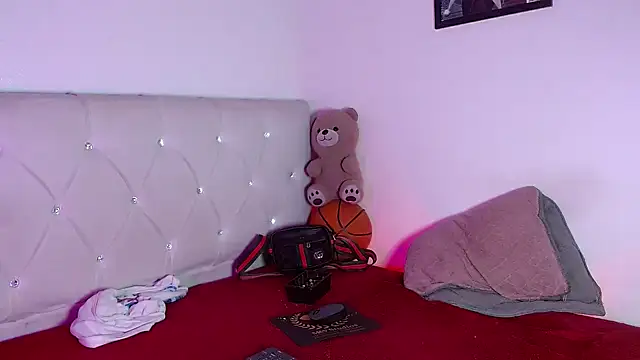 Angel_foxc13 – Naživo XXX chat