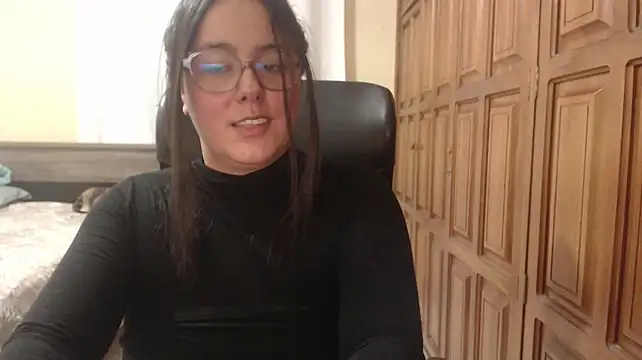 Venus_cat_ XXX чат на живо