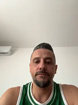 InsaneMattt: απευθείας συνομιλία ΧΧΧ