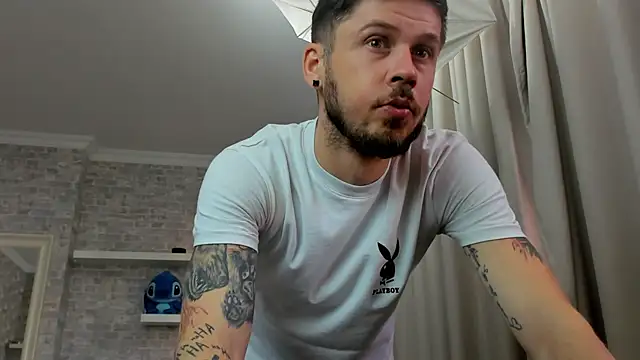 JonahShaw Live XXX-Chat