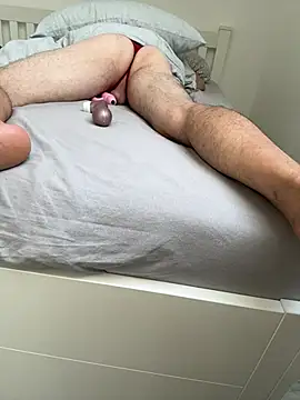 Bumbastic6Pack Adlı Modelin Canlı XXX Sohbeti