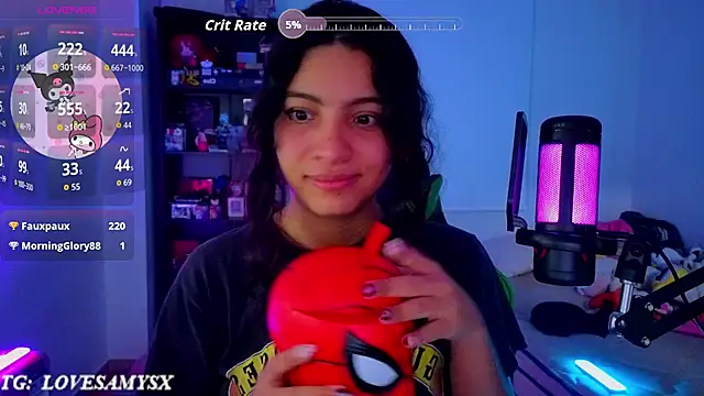 Chat +18 de Lovelyamyy ao vivo