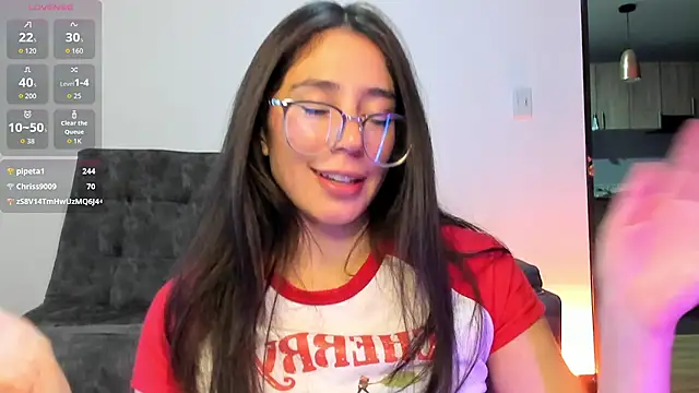 Chat XXX en directo de emmadiaz1