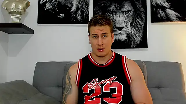 AlexHarrington 现场XXX聊天